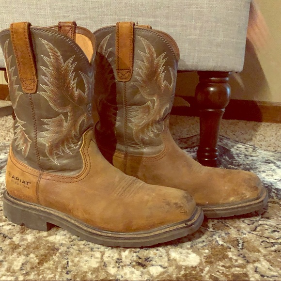 Sold on other site. Steel toe ARIAT work boots. - Picture 1 of 6
